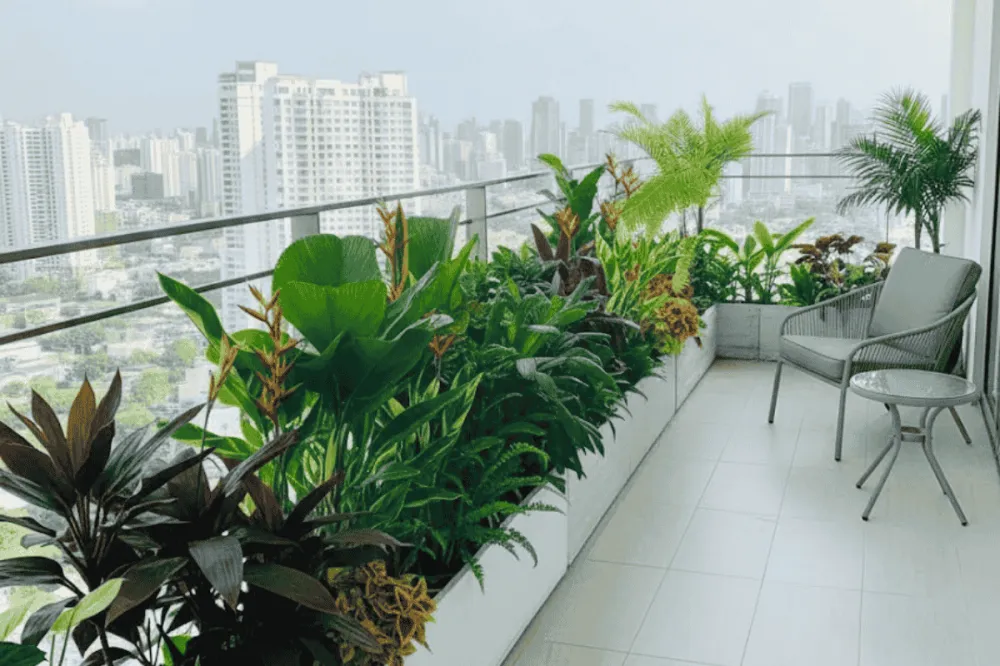 Trang trí ban công nhỏ hẹp